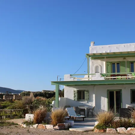 Julia's Studio, Familienfreundlich Am Meer,mit Xl Terrasse, Meerespanorama * לוגאראס
